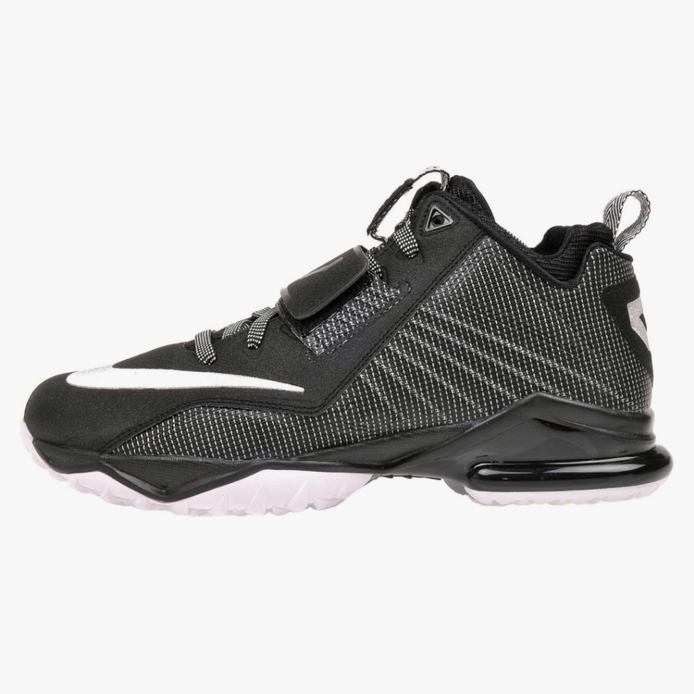 Nike CJ 2 Zoom Trainer Calvin Johnson Megatron Sneakers.